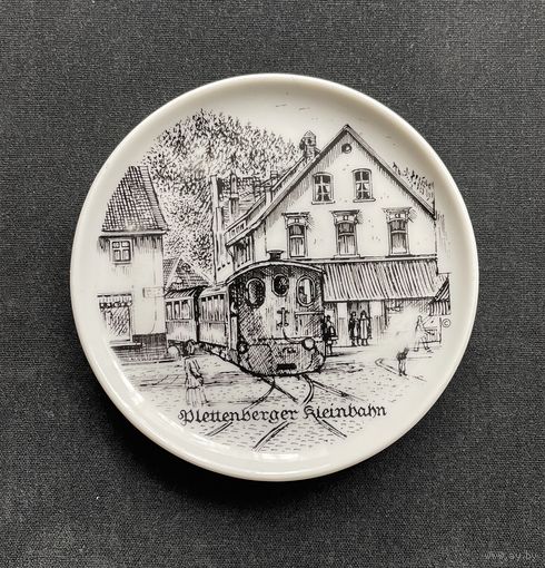 Коллекционная тарелка-подставка Plettenberger Kleinbahn поезд / Германия логотип Sparkasse диаметр 9,5 см фарфор