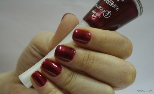 Устойчивый ЛАК для ногтей FLORMAR Supershine Shine and Hot Perfect Polish