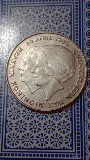 Нидерланды 2 1/2 гульдена 1980 коронация