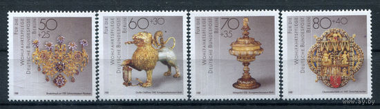 Берлин - 1988г. - Искусство. Предметы из золота и серебра - полная серия, MNH, одна марка с дефектом клея, одна - с отпечатком [Mi 818-821] - 4 марки