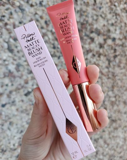 Кремовые румяна (матовые) Charlotte Tilbury Pillow Talk Matte Beauty Blush Wand 12 ml в оттенке Peach Pop