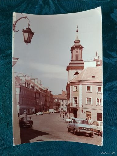 Открытка (почтовая карточка, цветное фото) "Warszawa. Widok na ulice Freta", 1986 г, Польша, Polska