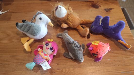 Классные брелоки лотом. 6 брелоков за 25.00