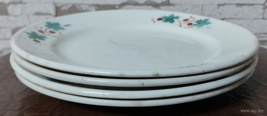 Тарелка десертная Буди Раднаргост Харьков СССР. 1953-1957 гг.