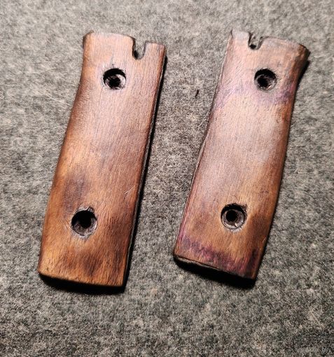 Накладки к рукоятке к 98. Дерево.