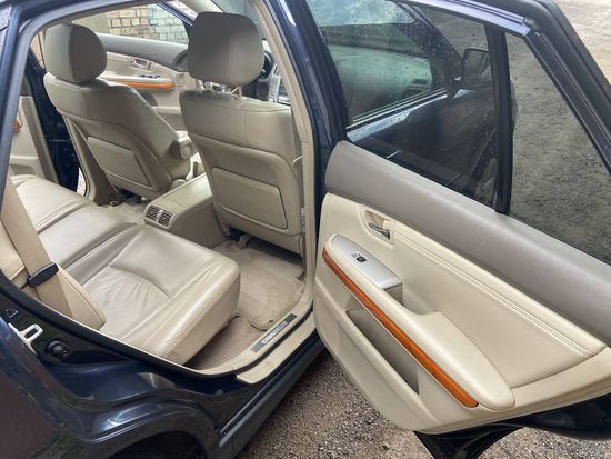Внедорожник LEXUS RX330 2003г., автомат, 3,3 л. бензин/метан