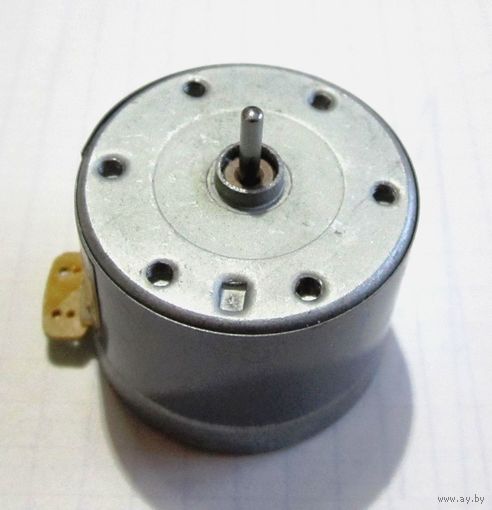 Электродвигатель малогабаритный для переносной аппаратуры EG-530AD-6B