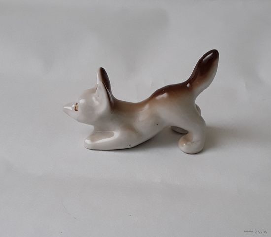 Статуэтка фарфор лисенок