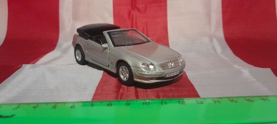 Машинка (модель) Welly Mercedes-Benz SL 500 примерно 1:43