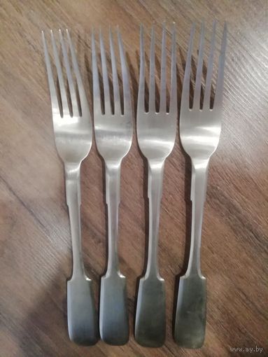 Серебро 84 пробы вилки и ложки 570.48 гр