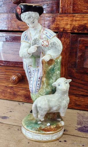 Статуэтка фарфоровая, с дефектами, Мейсен?