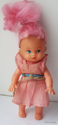 Кукла. Высота 17 см.