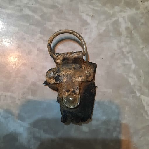 Зацеп на кофр к немецкому биноклю