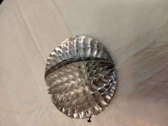 Бомбаньерка серебристая картон елочная игрушка