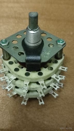 Переключатель галетный на керамике 1972г