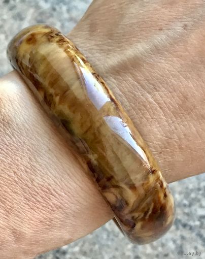 Браслет. Браслет из бакелита