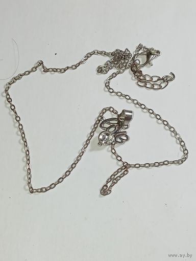 Кулон с цепочкой    . Распродажа винтажный бижутерии