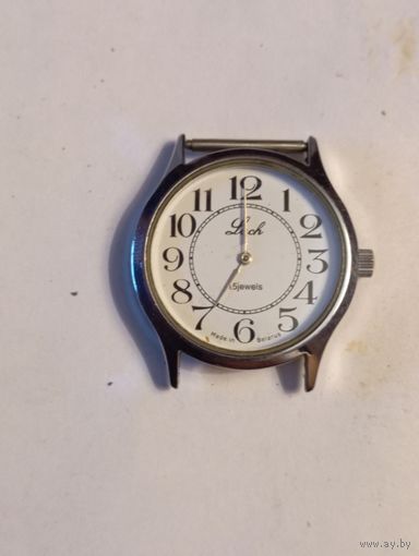 Часы механические  ЛУЧ , с рубля