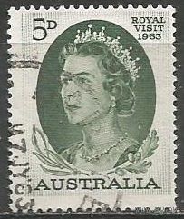 Австралия. Королева Елизавета II. 1963г. Mi#323.