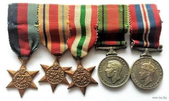 WWII ГРУППА ИЗ ПЯТИ БРИТАНСКИХ МИНИАТЮРНЫХ НАГРАД НА КОЛОДКЕ  ВМВ (1939 -1945 г.г.)