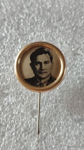 Значок знак космонавт
