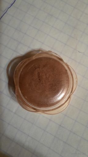 Тени или румяна коричневые СССР (раскололись и рассыпались)