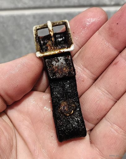 Ремешок немецкой каски.