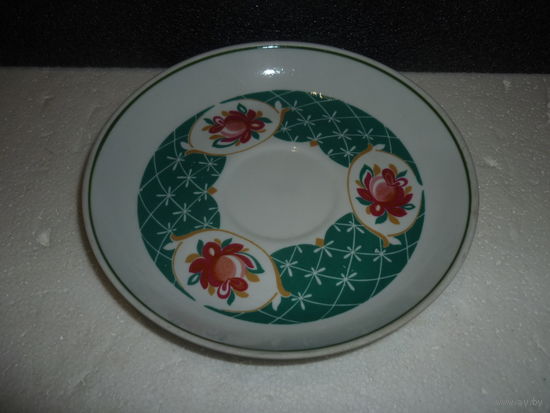 Блюдце. Фарфор Дулево СССР