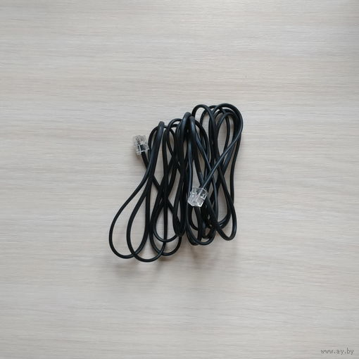 Соединение стационарного телефона и розетки