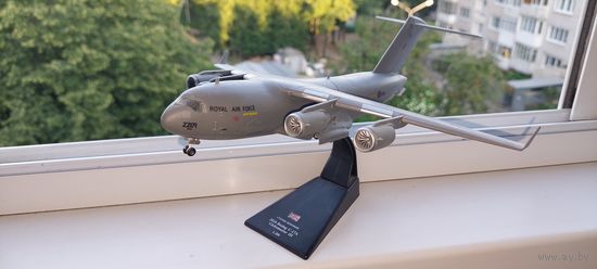 Модель самолета Boeing C-17A