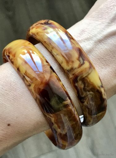 Браслет. Браслет из бакелита