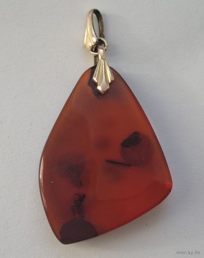 Кулон. Натуральный янтарь. 70-е годы. Клеймо