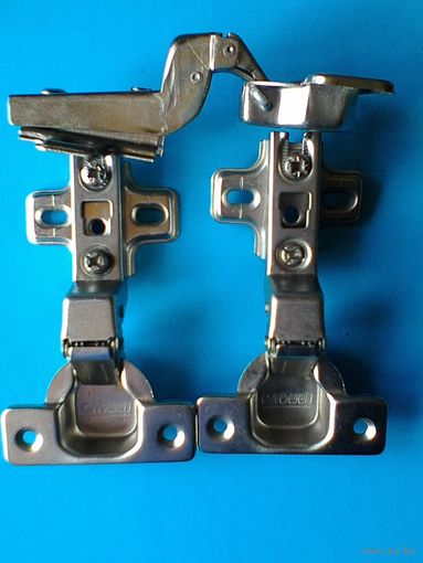 Одиннадцать Мебельных  Дверных Петель - Одним Лотом.