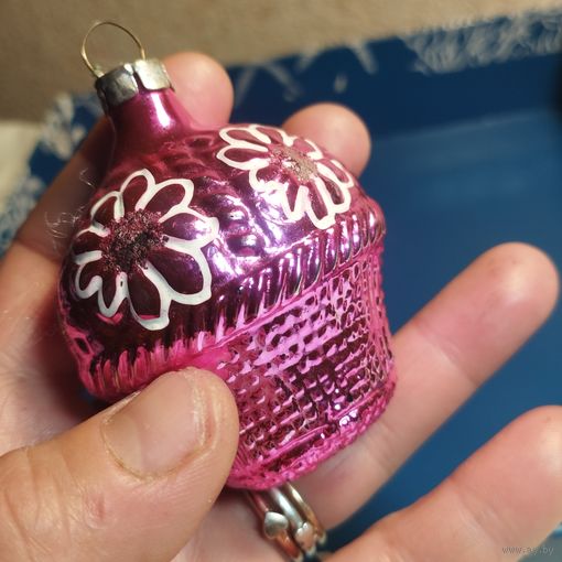 Елочная новогодняя игрушка СССР Корзиночка малиновая (гдр)