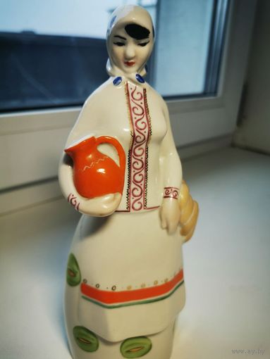 Редкая статуэтка "Девушка с кувшином", фарфор, ЗКХ Паланне