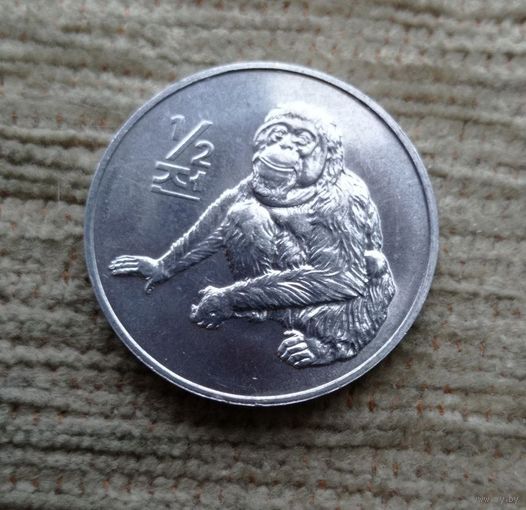 Werty71 Северная Корея 1\2 чона 2002 Обезьяна Орангутан КНДР