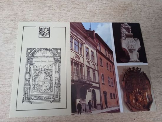 КРАКОВСКАЯ УЛИЦА ВО ЛЬВОВЕ.КАМЕННЫЙ ЛЕВ НА ПЛОЩАДИ РЫНОК ВО ЛЬВОВЕ.ГЕРБ гЛЬВОВА