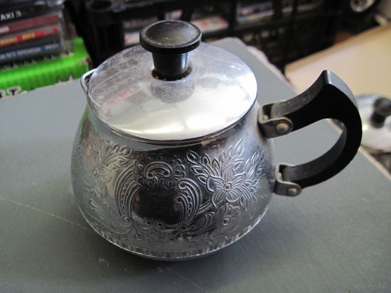 Соусник, сливочник советский.