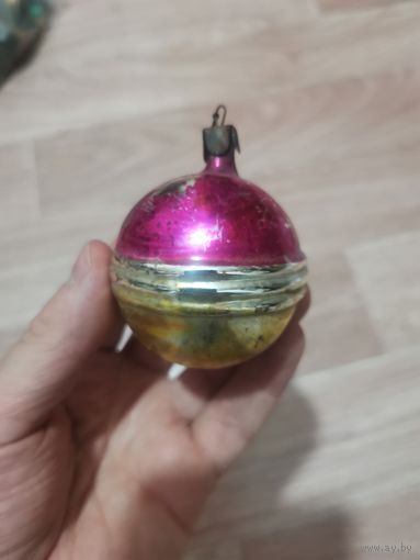 Советская елочная игрушка мяч