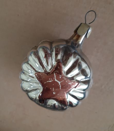 Ёлочная игрушка шар со звездой (агитация), стекло. СССР