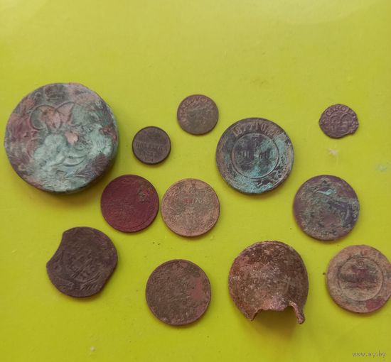 Монеты лотом
