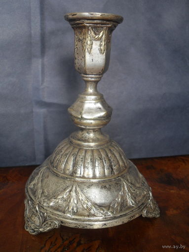 Подсвечник FRAGET.Высота 17 см.