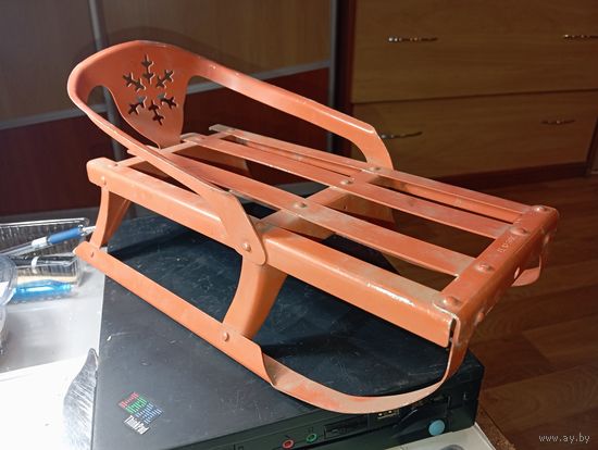 Санки игрушечные , для кукол . СССР . Родная краска .