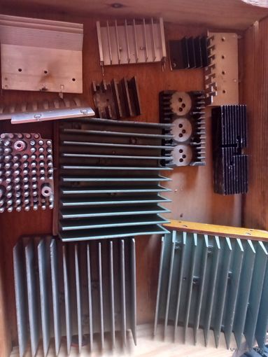 Радиаторы охлаждения (все что на фото)