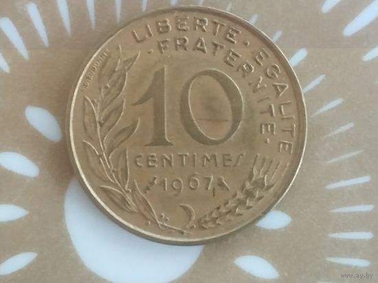 Франция 10 сантим 1967 год.