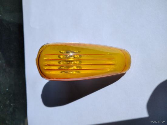 Повторитель поворотов ВАЗ 1118 Калина жёлтый