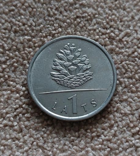 Латвия 1 лат, 2006 Шишка