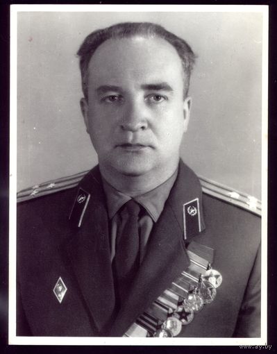Нач. курса Высшей школы МВД г.Киева В.Роговцев (родной брат А.Роговцевой)