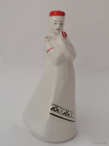 Девушка с цветком. Редкая. Рига.