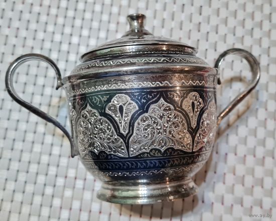 Сахарница с крышкой, серебро 875, 242 г.